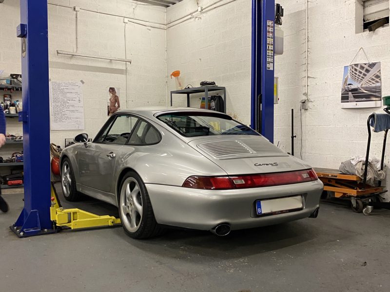 youngtimer.one - Porsche 993 Carrera S - Arctic Silver - 1997 - 1 of 2